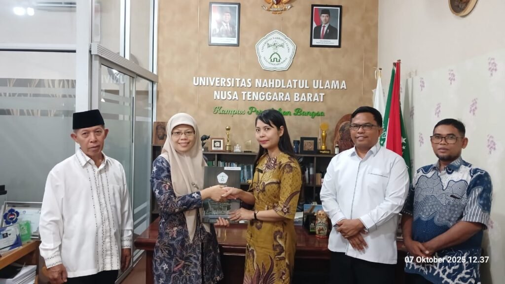 WAKIL DEKAN FAK. KESEHATAN Ni Komang Wijiani Yanti, S.SSt. M.Kes